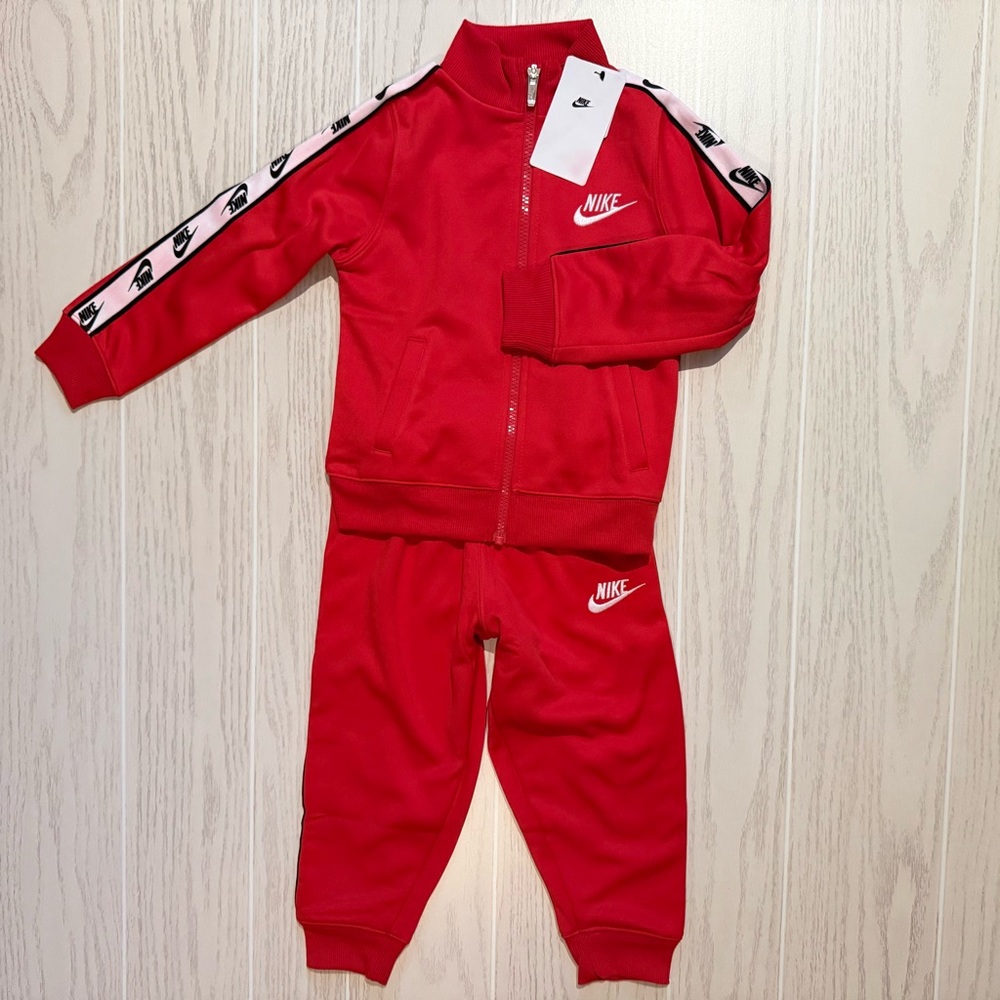 Nike Toddler‎ Tracksuit 2-Piece Set Red Zip Jacket Jogger Pants Size 4 NEW
